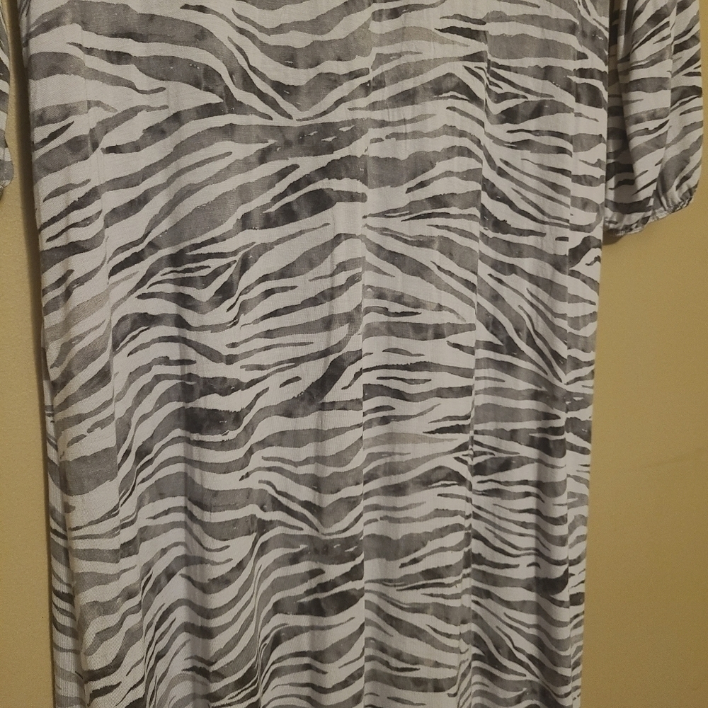Tommy Bahama | V-Neck Animal Print Long Sleeve Maxi Dress (Size Small) - Picture 5 of 13